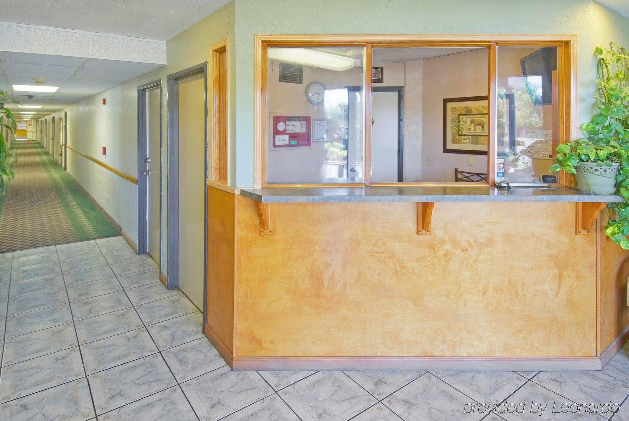 Americas Best Value Inn&Suites-East Bakersfield Interior foto